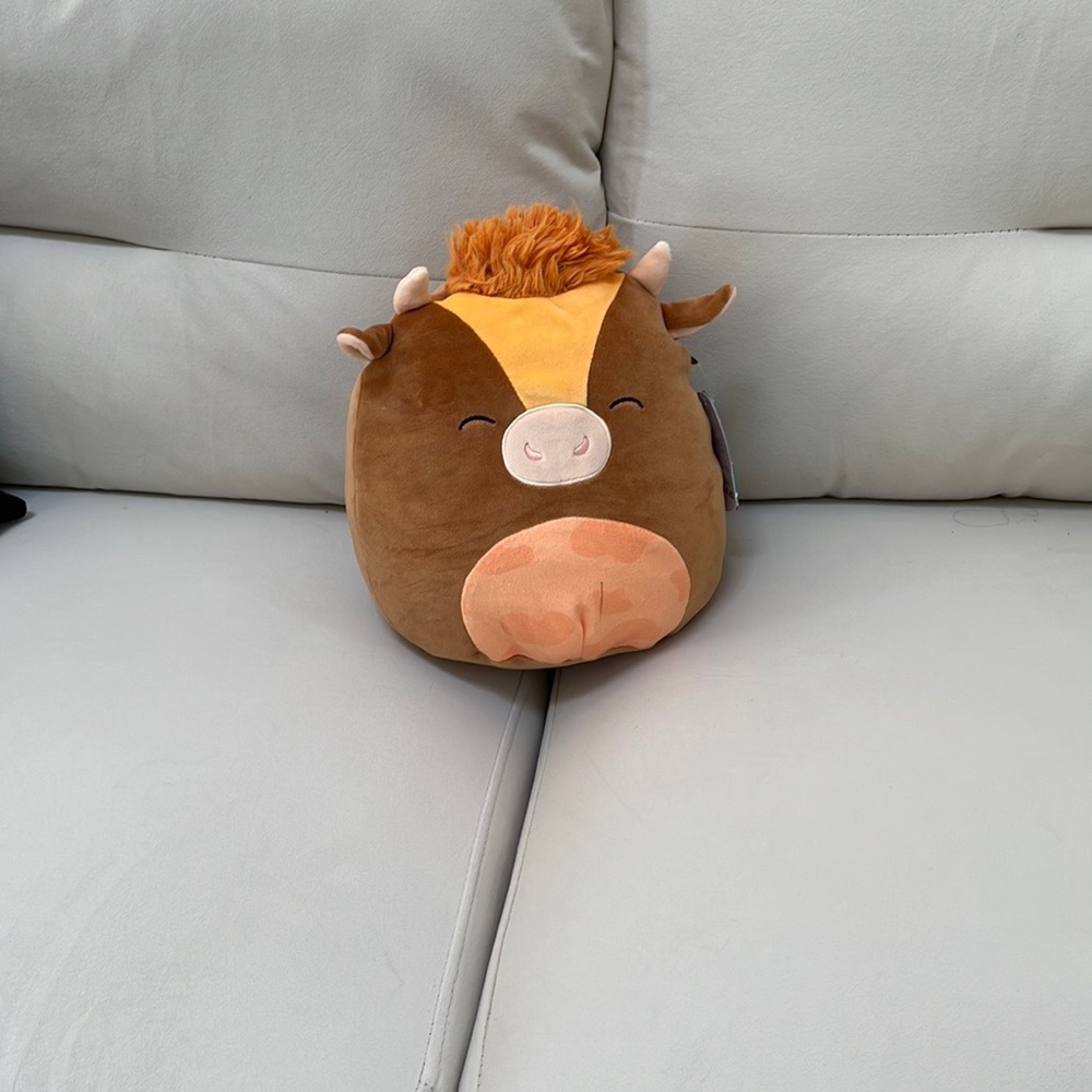 Squishmallow cow quinick